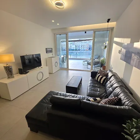 דירה Luxury Waterfront 3br With Large Terrace מרססקלה