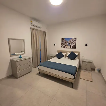 דירה Luxury Waterfront 3br With Large Terrace מרססקלה