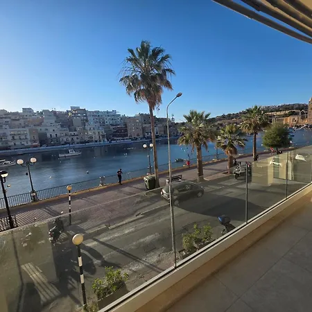 דירה Luxury Waterfront 3br With Large Terrace