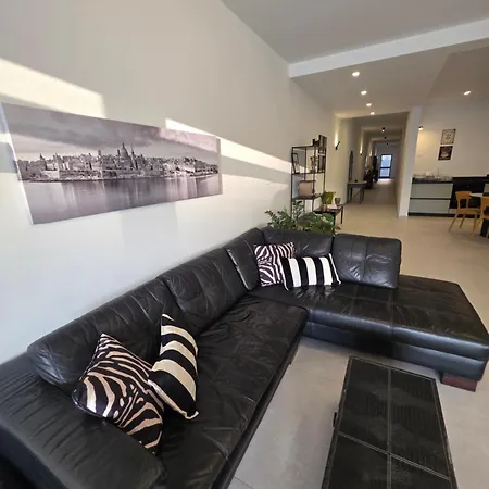 דירה Luxury Waterfront 3br With Large Terrace *